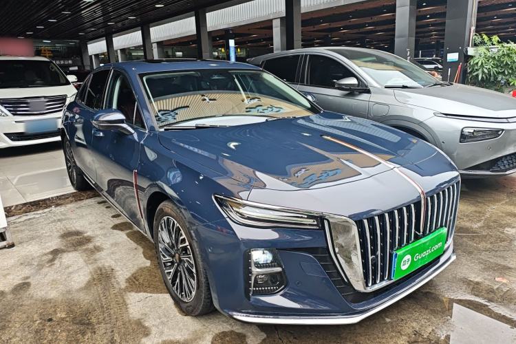 Used Hongqi H5 2023 2.0T Automatic Smart Connect Flagship Edition Front Right 45 Deg