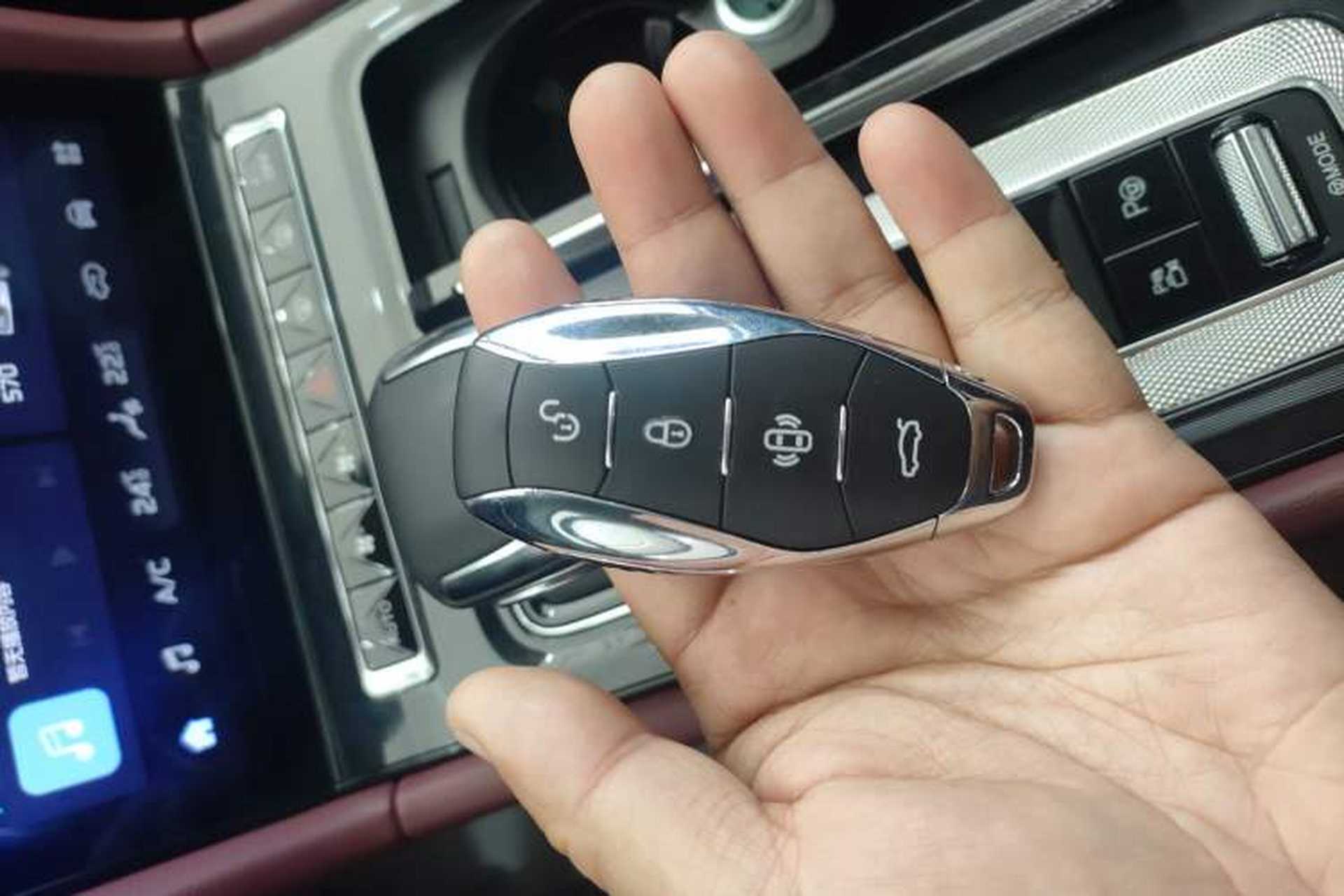 Used Hongqi H5 2023 2.0T Automatic Smart Connect Flagship Edition Interior 1