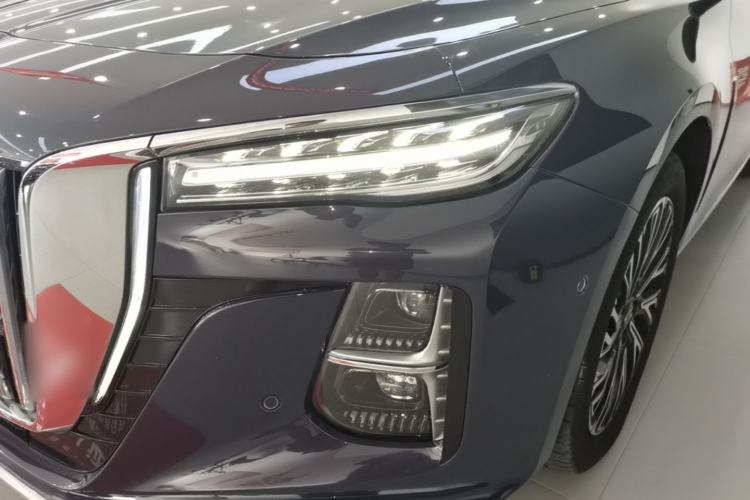 Used Hongqi H5 2023 2.0T Automatic Smart Connect Flagship Edition Left Front Headlight