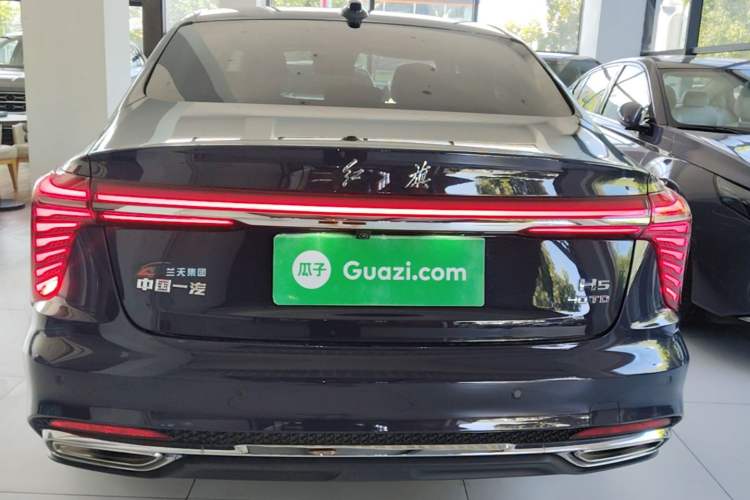 Used Hongqi H5 2023 2.0T Automatic Smart Connect Flagship Edition Rear