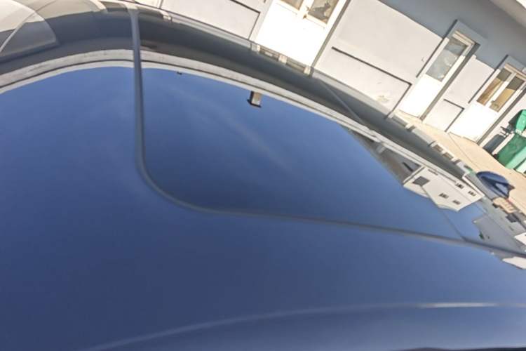 Used Hongqi H5 2023 2.0T Automatic Smart Connect Flagship Edition Roof