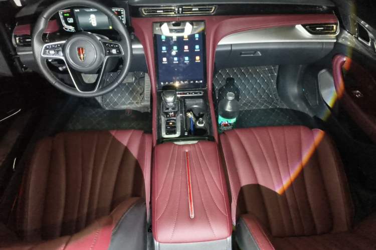 Used Hongqi H5 2023 1.5T DCT Smart Connect Flagship Edition Interior 2