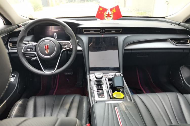 Used Hongqi H5 2023 1.5T DCT Smart Connect Flagship Edition Center Console