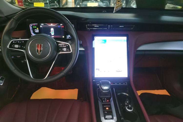 Used Hongqi H5 2023 2.0T Automatic Smart Connect Flagship Edition Center Console