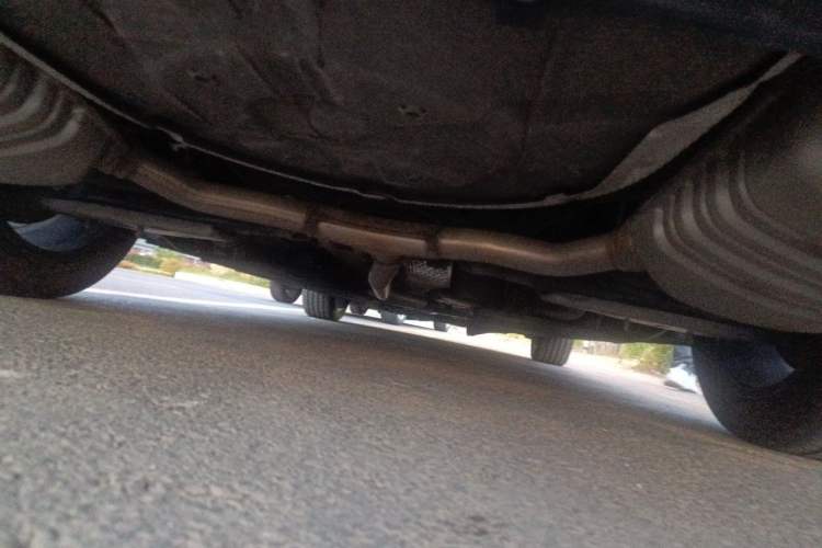 Used Hongqi H5 2023 2.0T Automatic Smart Connect Flagship Edition Chassis Rear