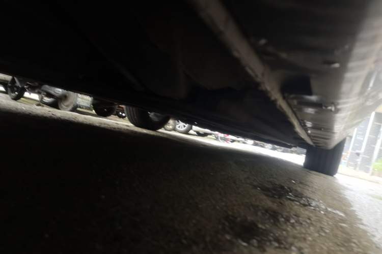 Used Hongqi H5 2023 1.5T HEV Smart Connect Flagship Edition Chassis Rear Right