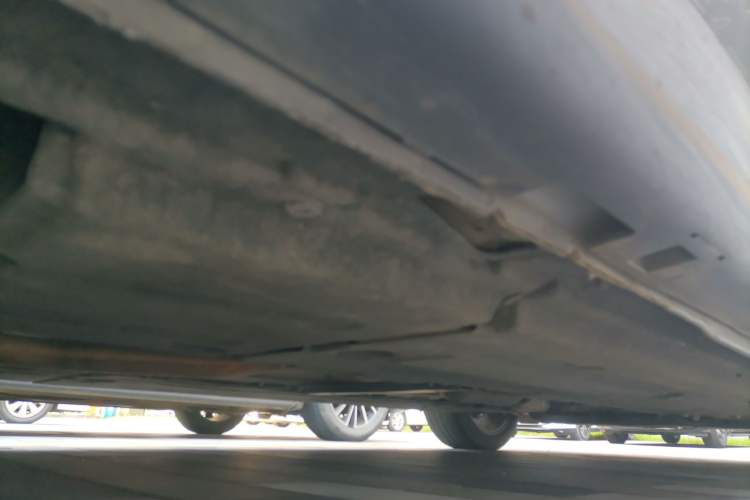 Used Hongqi H5 2023 2.0T Automatic Smart Connect Flagship Edition Chassis Rear Right