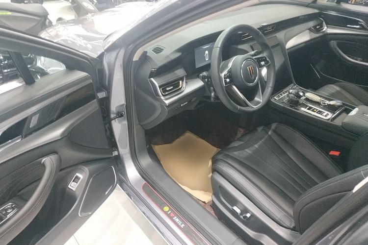 Used Hongqi H5 2023 2.0T Automatic Smart Connect Flagship Edition Driver Seat