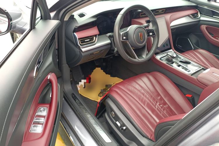 Used Hongqi H5 2023 2.0T Automatic Smart Connect Flagship Edition Driver Seat