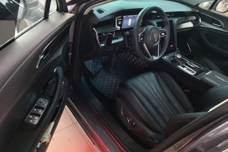 Used Hongqi H5 2023 1.5T DCT Smart Connect Flagship Edition Driver Seat