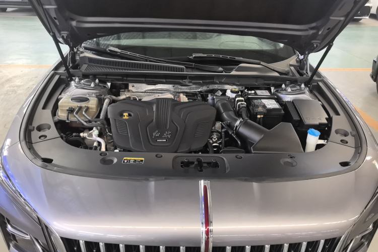 Used Hongqi H5 2023 2.0T Automatic Smart Connect Flagship Edition Engine Bay