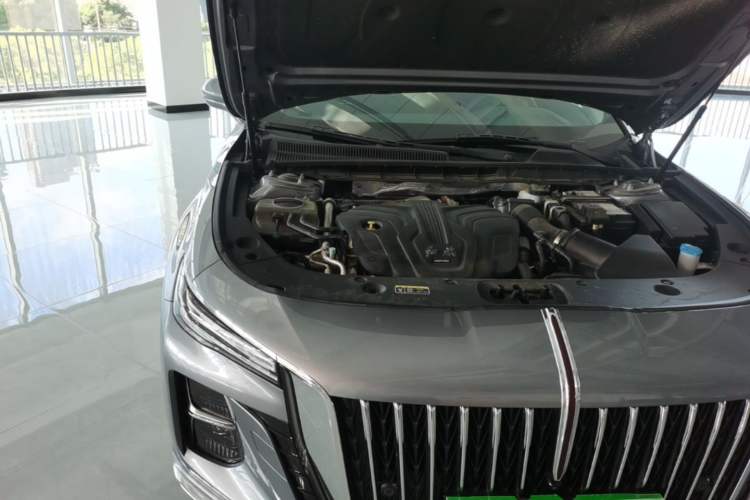 Used Hongqi H5 2023 2.0T Automatic Smart Connect Flagship Edition Engine Bay Right