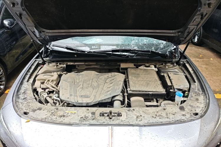 Used Hongqi H5 2023 1.5T HEV Smart Connect Flagship Edition Engine Bay