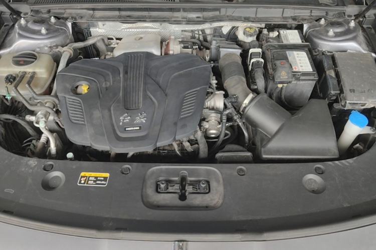 Used Hongqi H5 2023 2.0T Automatic Smart Connect Flagship Edition Engine Bay