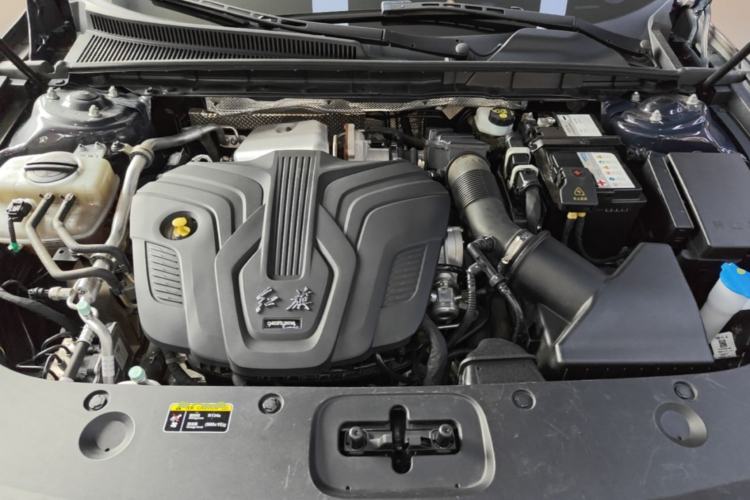Used Hongqi H5 2023 2.0T Automatic Smart Connect Flagship Edition Engine Bay