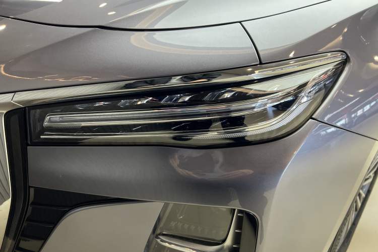 Used Hongqi H5 2023 2.0T Automatic Smart Connect Flagship Edition Exterior 3