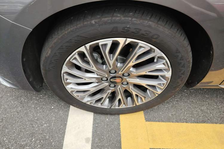 Used Hongqi H5 2023 2.0T Automatic Smart Connect Flagship Edition Exterior 4
