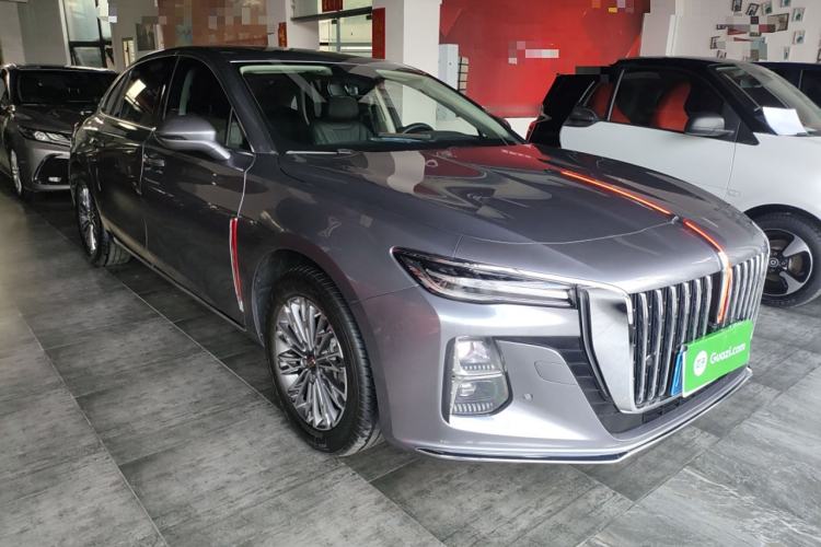 Used Hongqi H5 2023 1.5T DCT Smart Connect Flagship Edition Front Right 45 Deg