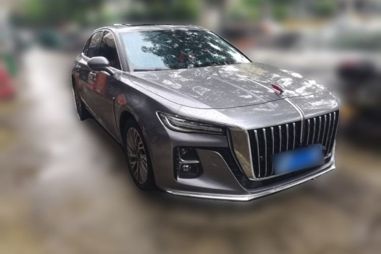 Used Hongqi H5 2023 1.5T HEV Smart Connect Flagship Edition Front Right 45 Deg