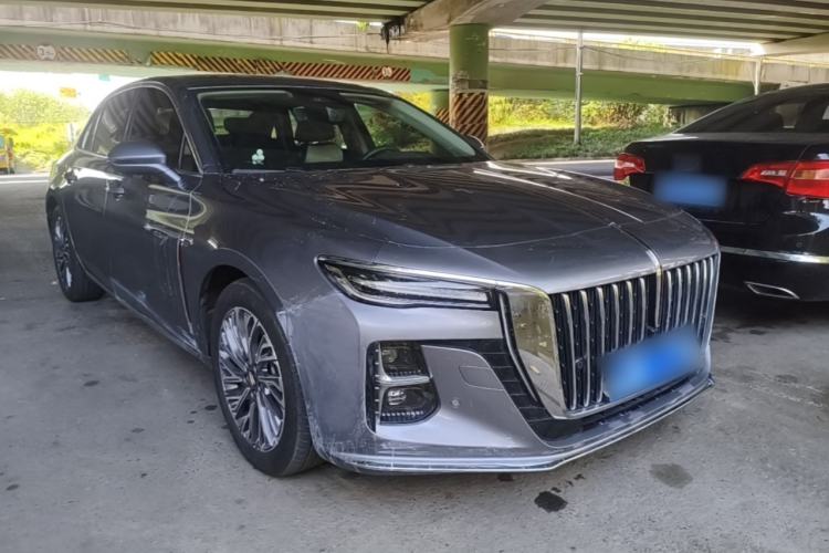 Used Hongqi H5 2023 2.0T Automatic Smart Connect Flagship Edition Front Right 45 Deg