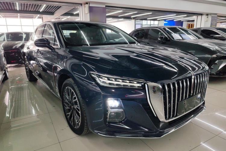 Used Hongqi H5 2023 2.0T Automatic Smart Connect Flagship Edition Front Right 45 Deg
