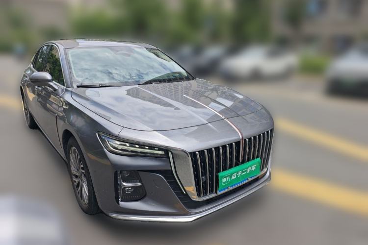 Used Hongqi H5 2023 2.0T Automatic Smart Connect Flagship Edition Front Right 45 Deg