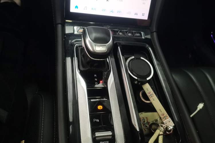 Used Hongqi H5 2023 1.5T HEV Smart Connect Flagship Edition Gear Lever