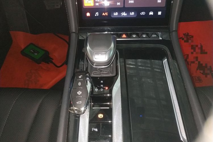 Used Hongqi H5 2023 2.0T Automatic Smart Connect Flagship Edition Gear Lever
