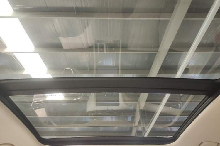 Used Hongqi H5 2023 2.0T Automatic Smart Connect Flagship Edition Headliner