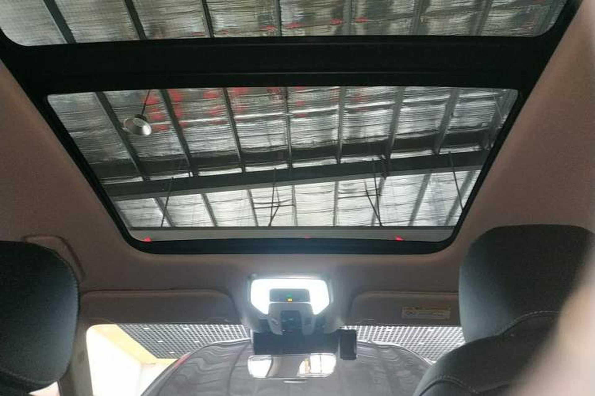 Used Hongqi H5 2023 2.0T Automatic Smart Connect Flagship Edition Headliner