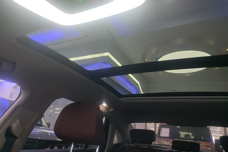 Used Hongqi H5 2023 1.5T HEV Smart Connect Flagship Edition Headliner