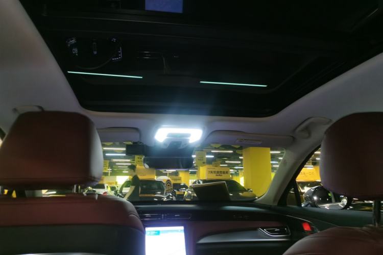 Used Hongqi H5 2023 2.0T Automatic Smart Connect Flagship Edition Headliner