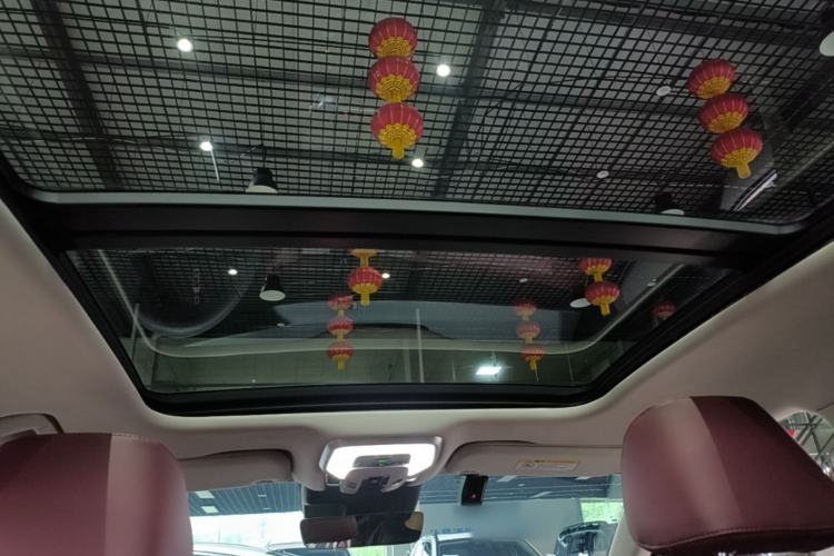 Used Hongqi H5 2023 2.0T Automatic Smart Connect Flagship Edition Headliner