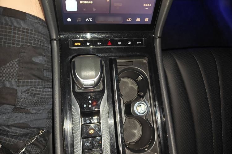 Used Hongqi H5 2023 2.0T Automatic Smart Connect Flagship Edition Interior 1