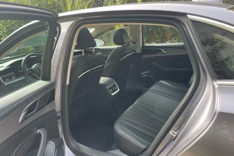 Used Hongqi H5 2023 2.0T Automatic Smart Connect Flagship Edition Interior 1