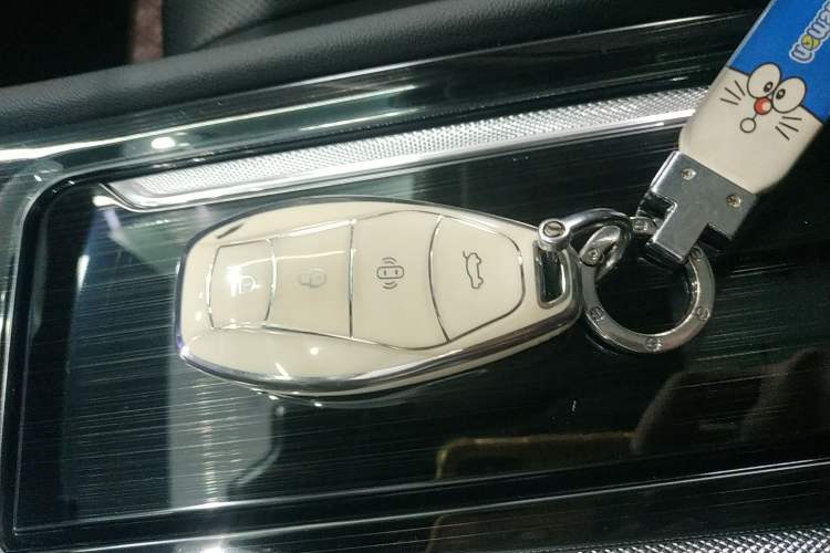 Used Hongqi H5 2023 2.0T Automatic Smart Connect Flagship Edition Interior 1