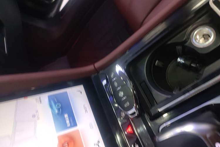 Used Hongqi H5 2023 1.5T HEV Smart Connect Flagship Edition Interior 1