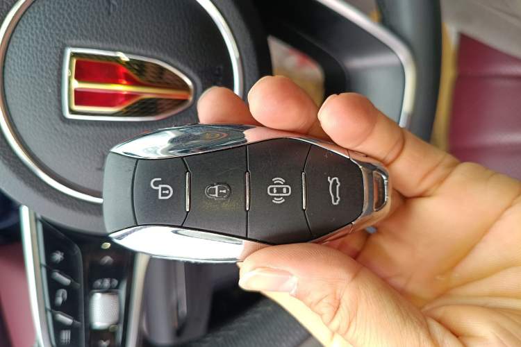Used Hongqi H5 2023 2.0T Automatic Smart Connect Flagship Edition Interior 1