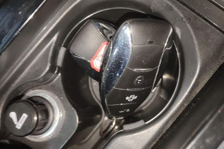 Used Hongqi H5 2023 2.0T Automatic Smart Connect Flagship Edition Interior 1