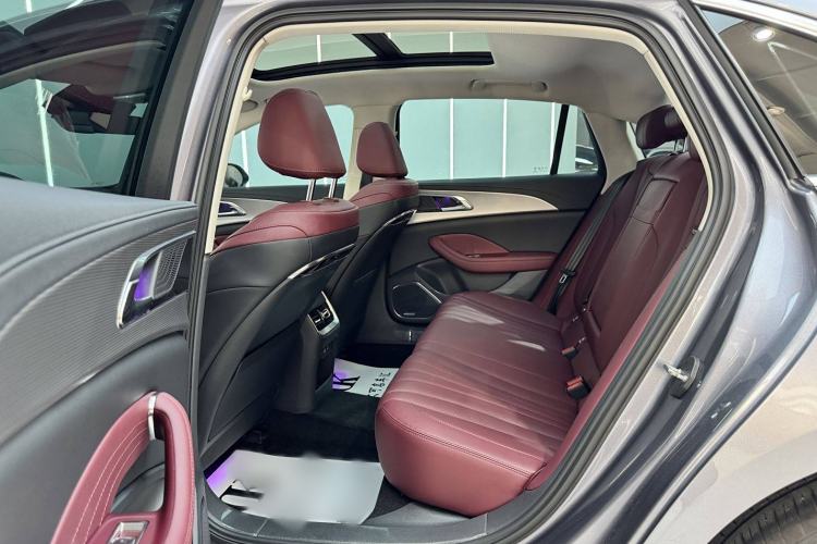 Used Hongqi H5 2023 2.0T Automatic Smart Connect Flagship Edition Interior 2