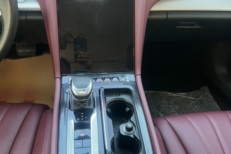 Used Hongqi H5 2023 1.5T DCT Smart Connect Flagship Edition Interior 2