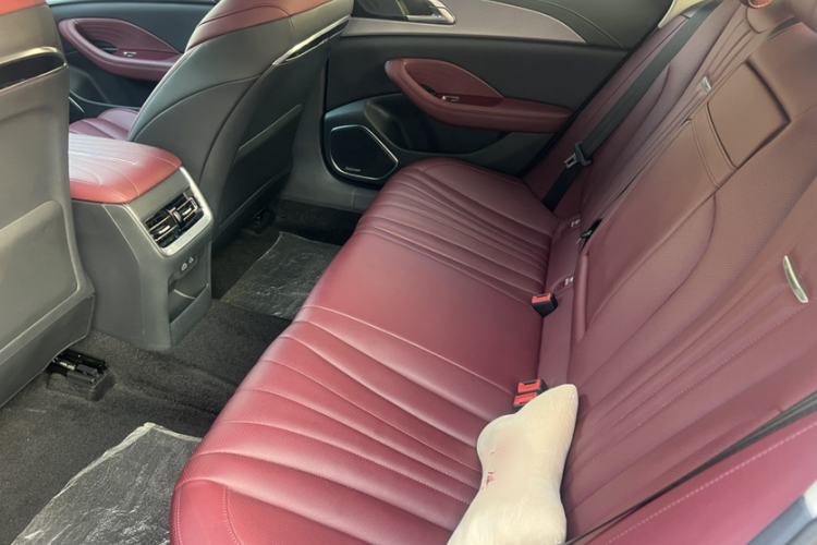 Used Hongqi H5 2023 1.5T DCT Smart Connect Flagship Edition Interior 4