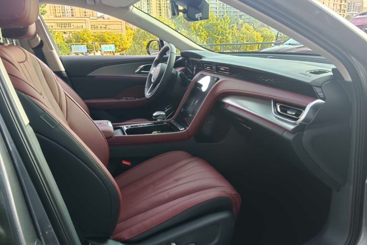 Used Hongqi H5 2023 2.0T Automatic Smart Connect Flagship Edition Interior 5