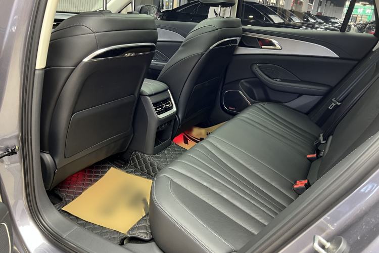 Used Hongqi H5 2023 2.0T Automatic Smart Connect Flagship Edition Interior 9