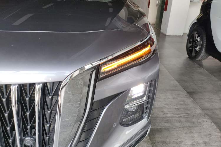 Used Hongqi H5 2023 1.5T DCT Smart Connect Flagship Edition Left Front Headlight