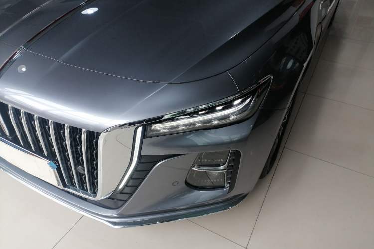 Used Hongqi H5 2023 2.0T Automatic Smart Connect Flagship Edition Left Front Headlight
