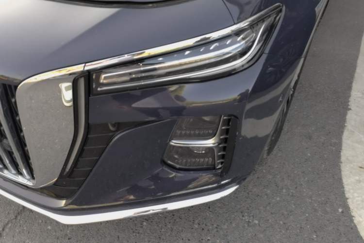 Used Hongqi H5 2023 2.0T Automatic Smart Connect Flagship Edition Left Front Headlight