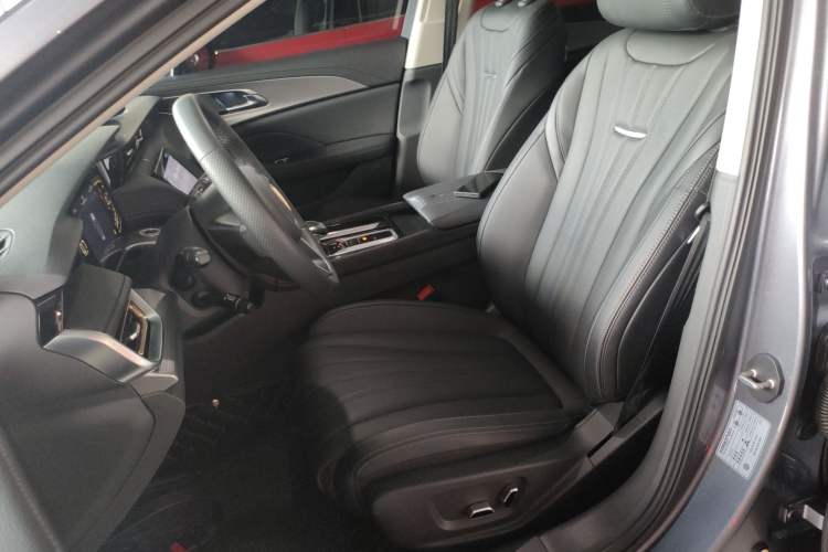 Used Hongqi H5 2023 1.5T DCT Smart Connect Flagship Edition Left Front Seat