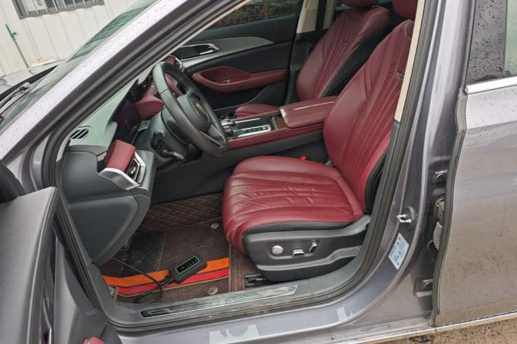 Used Hongqi H5 2023 2.0T Automatic Smart Connect Flagship Edition Left Front Seat