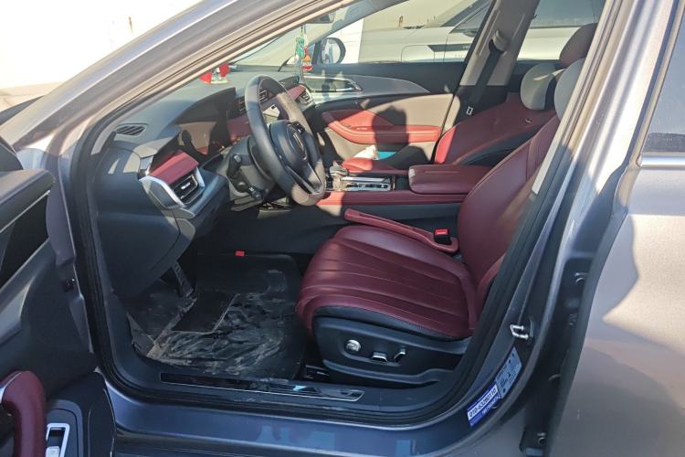 Used Hongqi H5 2023 2.0T Automatic Smart Connect Flagship Edition Left Front Seat